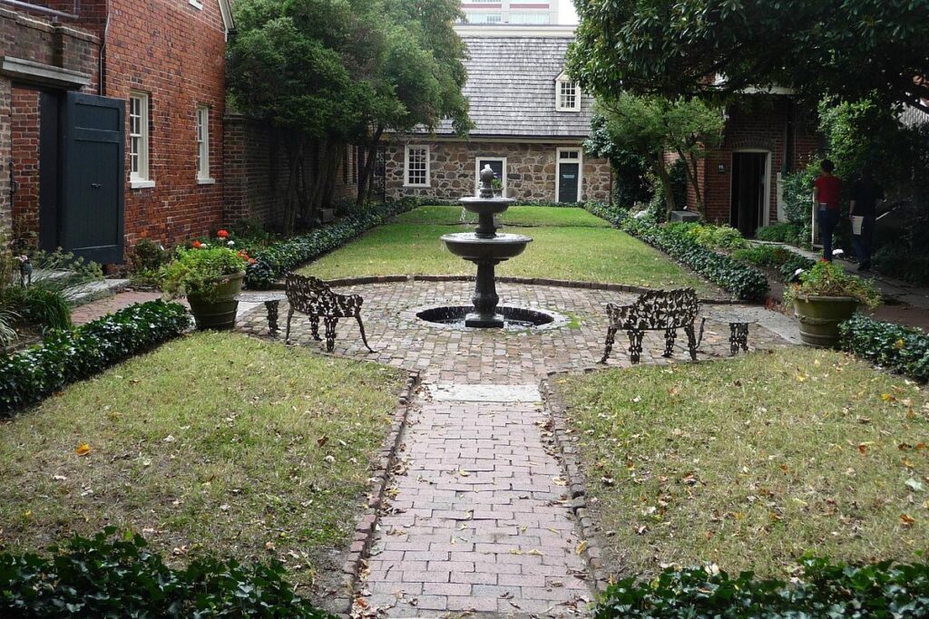 Poe Museum courtyard, modern view